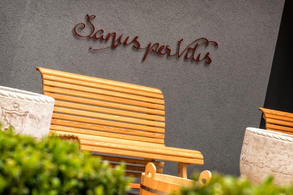 Hotel Weingut Klosterhof in Caldaro Sulla Strada Del Vino, Italy