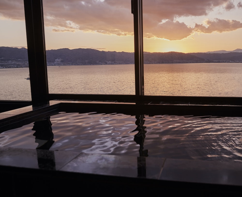 Kamisuwa Onsen Hotel Shinyu in Suwa, Japan