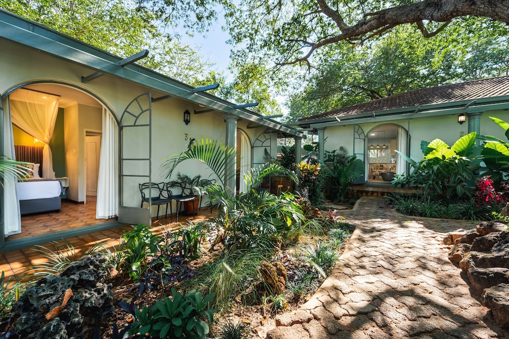 Zimbara in Victoria Falls, Zimbabwe