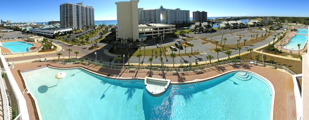 Ariel Dunes Beach Resort by Panhandle Getaways in Miramar Beach, United States