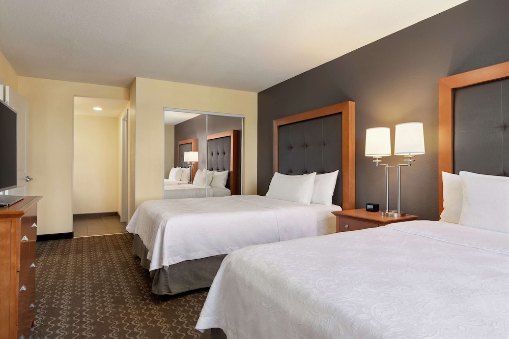 Homewood Suites by Hilton Allentown Bethlehem Airport - photo 12