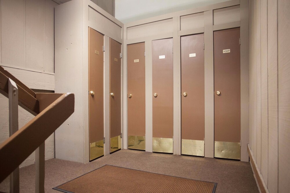 Ski Inn Condominiums by Resort Lodging Company - photo 80