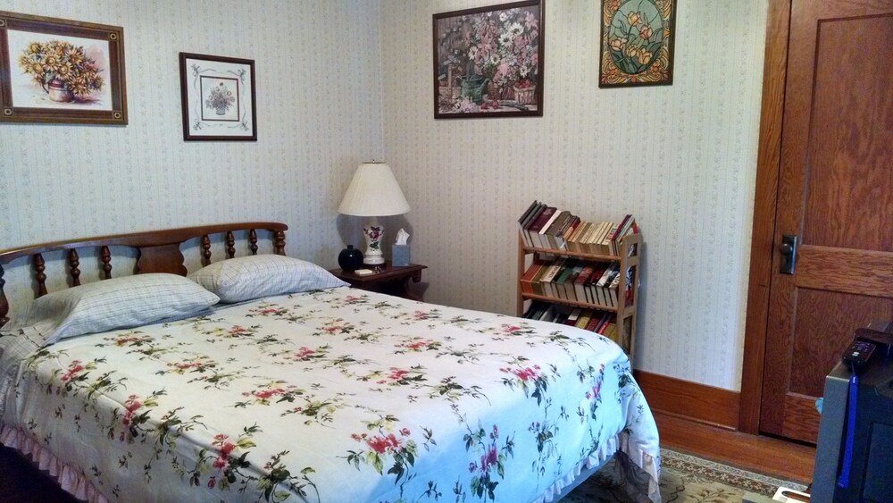 Fish & Loaves B&B - photo 20