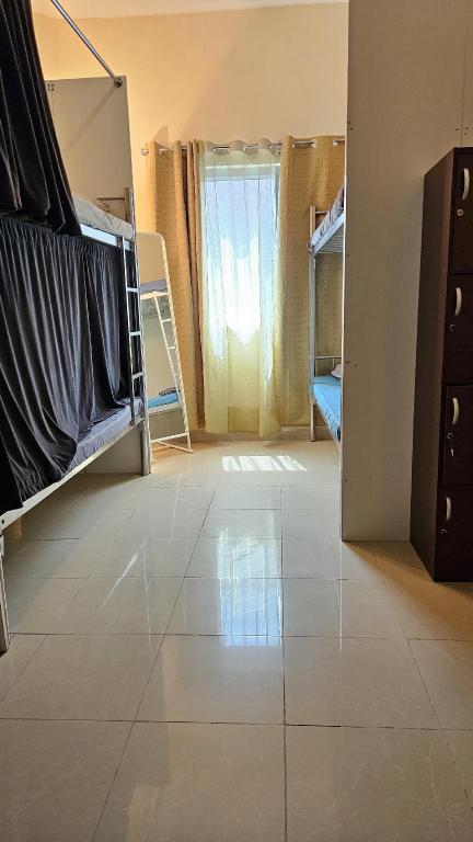 Paradiso Hostel — 5-Star Luxury Hotel in Abu Dhabi, United Arab Emirates