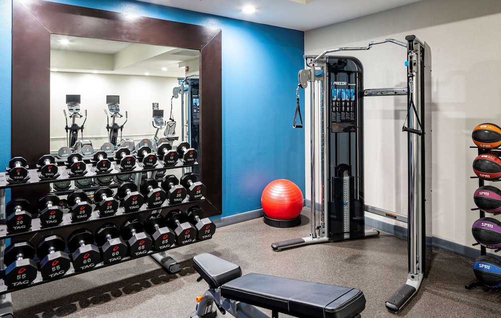Hampton Inn Austin Round Rock - photo 28