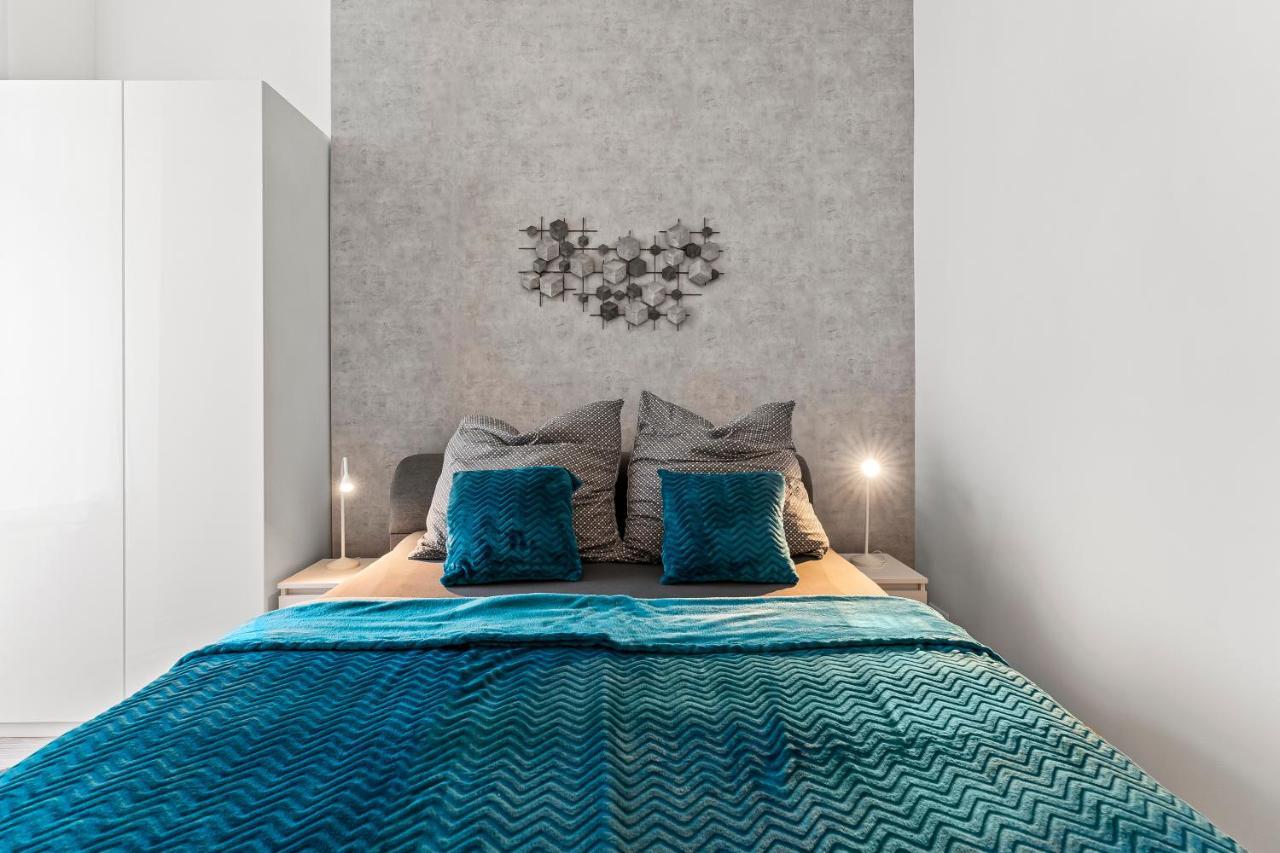 The Mierendorf Ii Budget Group & Family Apartment 1br 1 Living Room Ideal for 2 4 Guests — 4-Star Luxury Hotel in Berlin, Germany