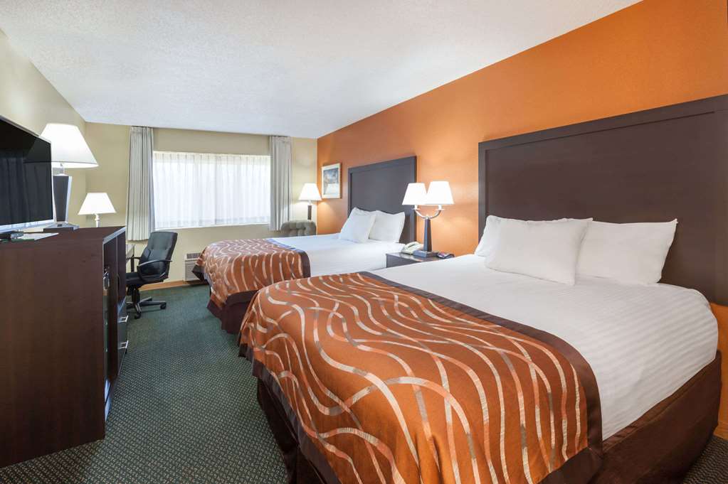 Baymont by Wyndham Midland - photo 8