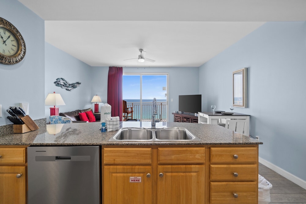 Splash Beach Resort by Book That Condo - photo 54
