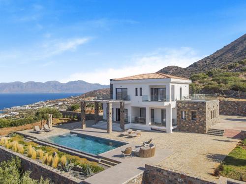 Sole Mare Luxury Villa With Sea View & Private Pool in Elounda — 4-Star Luxury Hotel in Elounda, Greece