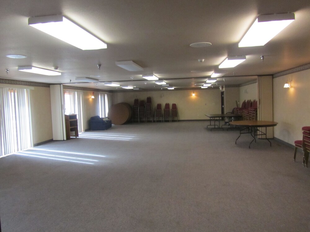 Park View Inn & Suites and Conference Center - photo 30