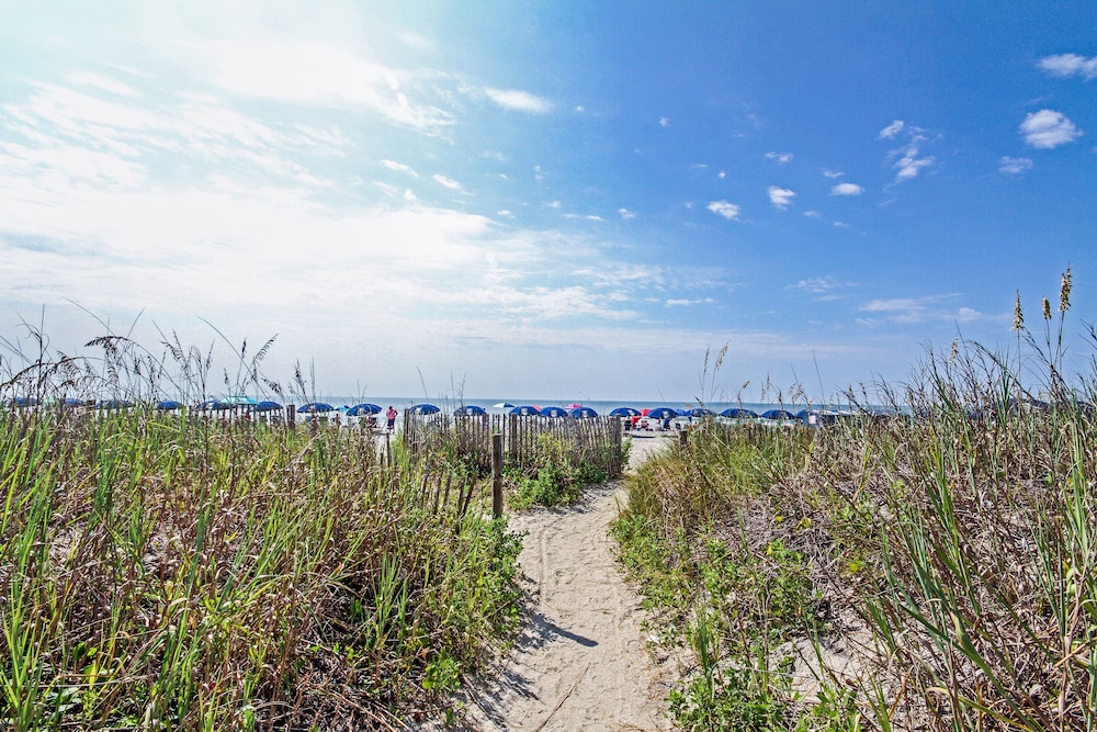 Bay Watch Resort & Conference Center - photo 105