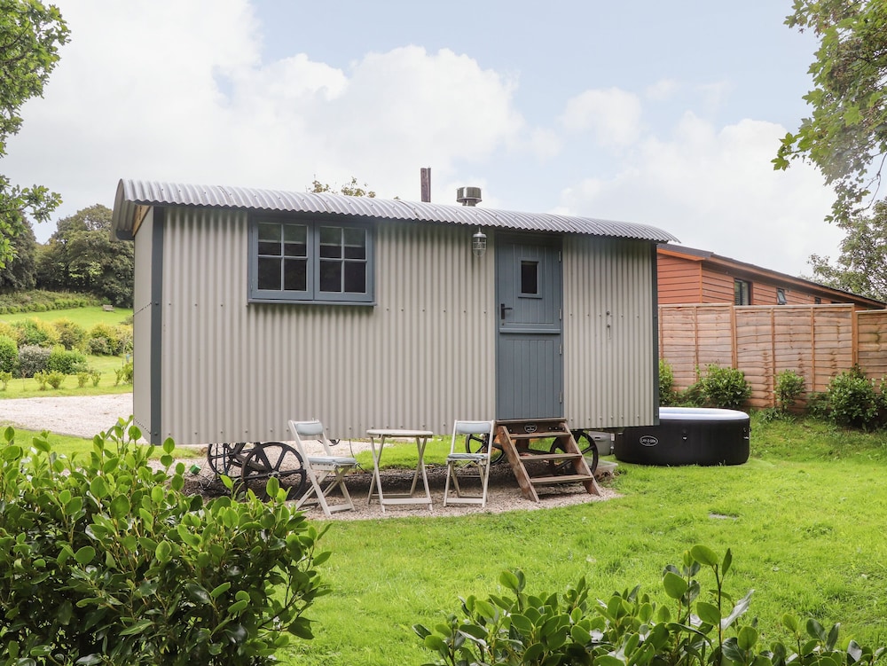 Godrevy Shepherds Hut in Hayle, United Kingdom