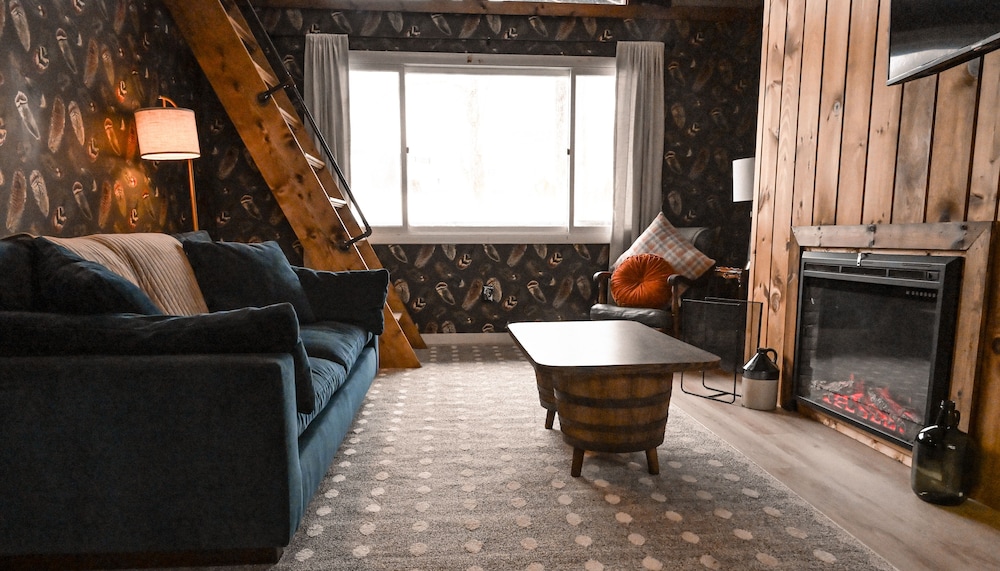 The Springs Motel - photo 23