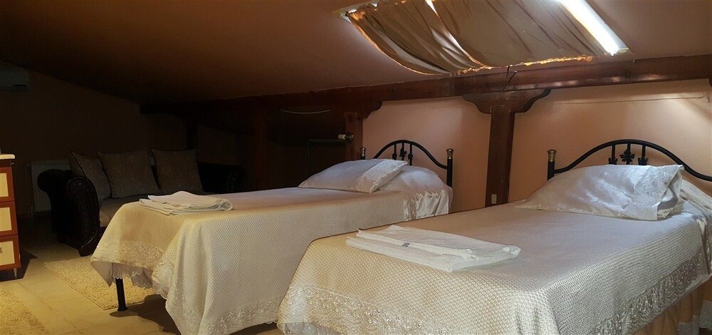 Cunda Beyaz Balina Hotel — Ayvalik — photo 3