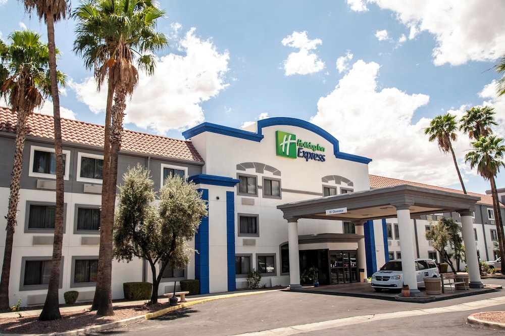 Holiday Inn Express Airport Tucson by IHG - photo 66