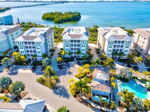 Intracoastal Connections Marina Walk at One Particular Harbor in Bradenton, United States