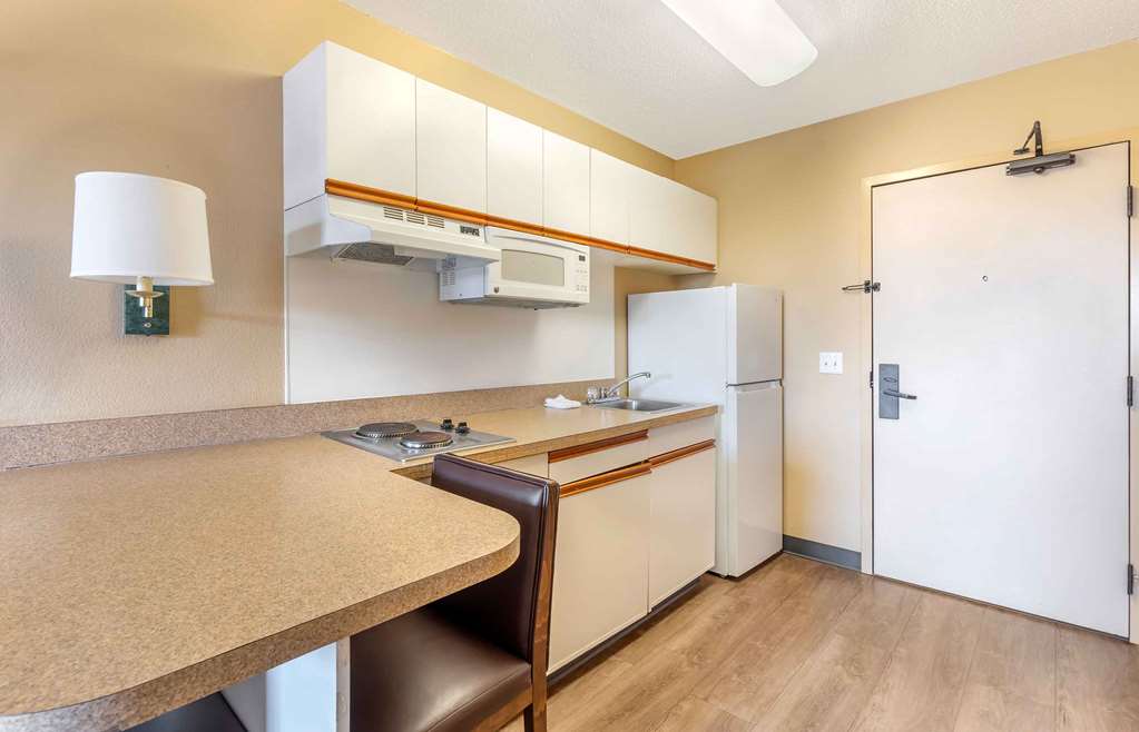 Extended Stay America Chicago Westmont Oak Brook - photo 29