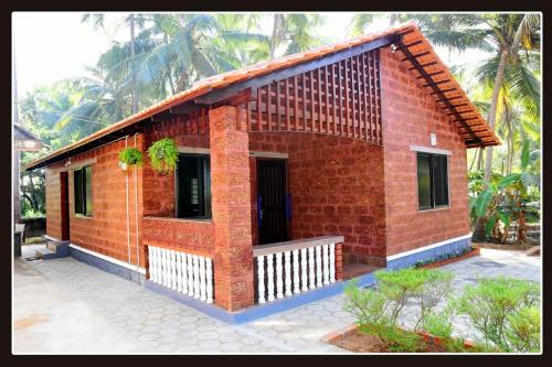 Tiny Waves — Udupi