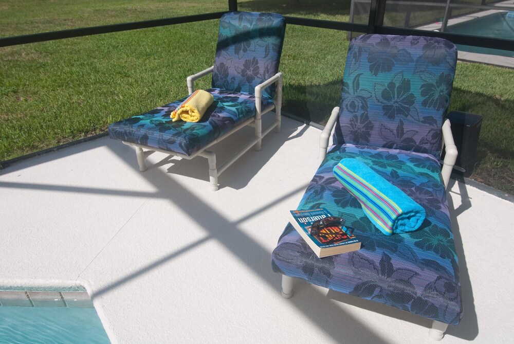South facing Pool With Spa & Games Room - photo 25