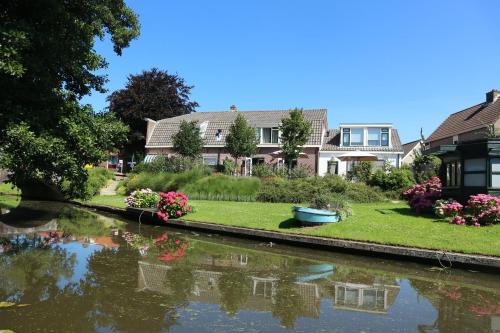 B&B Pension Het Oude Dorp — 4-Star Luxury Hotel in Katwijk Aan Den Rijn, Netherlands