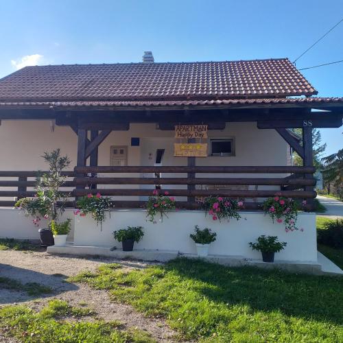 Guest House Happy Day — 4-Star Luxury Hotel in Slunj, Croatia