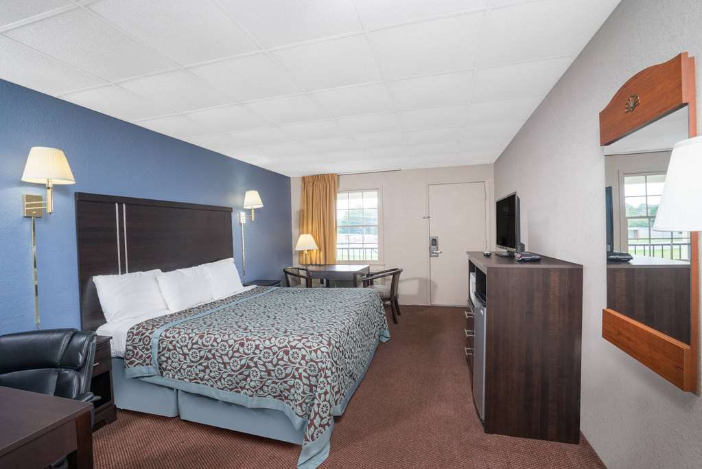 Days Inn by Wyndham Lincolnton - photo 13