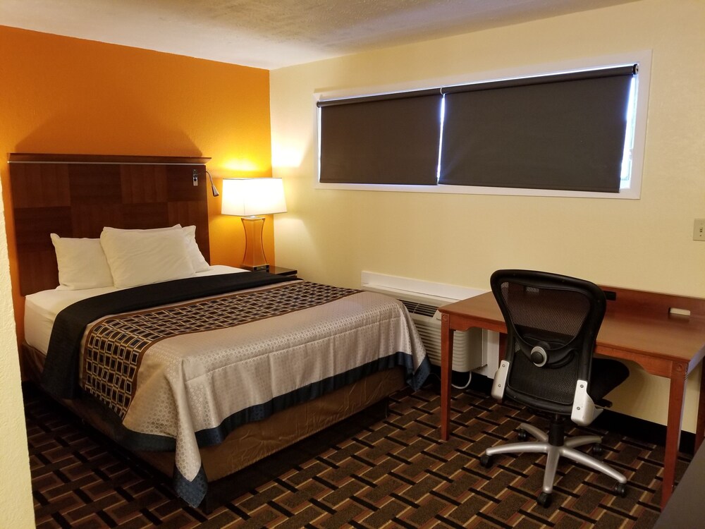 Stay Inn by OYO Near I 80 Lincoln West - photo 10
