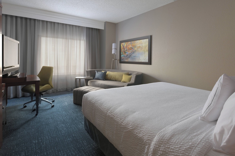 Courtyard Marriott Riverwalk - photo 9
