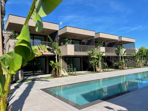 Sun Village Apartments — 4-Star Luxury Hotel in Lido Di Jesolo, Italy