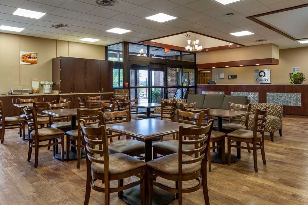 Quality Inn & Suites Zanesville City Center - photo 22