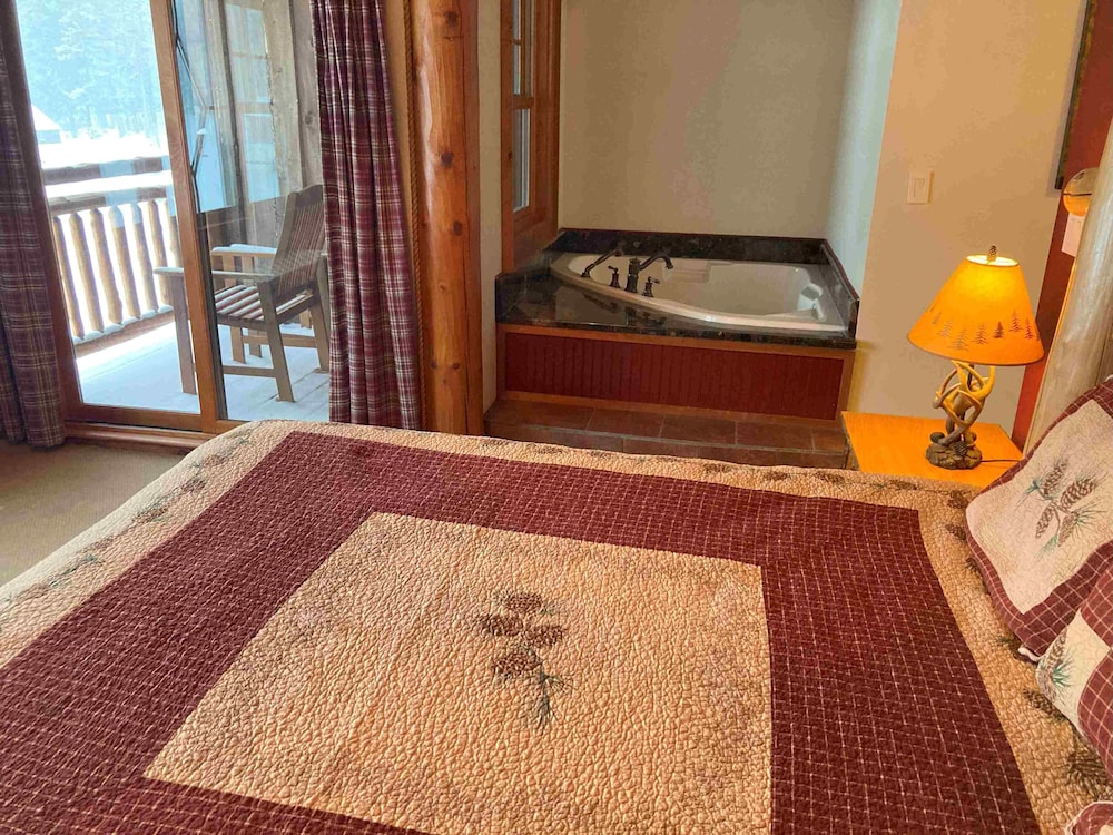 Ampersand Bay Resort - photo 34