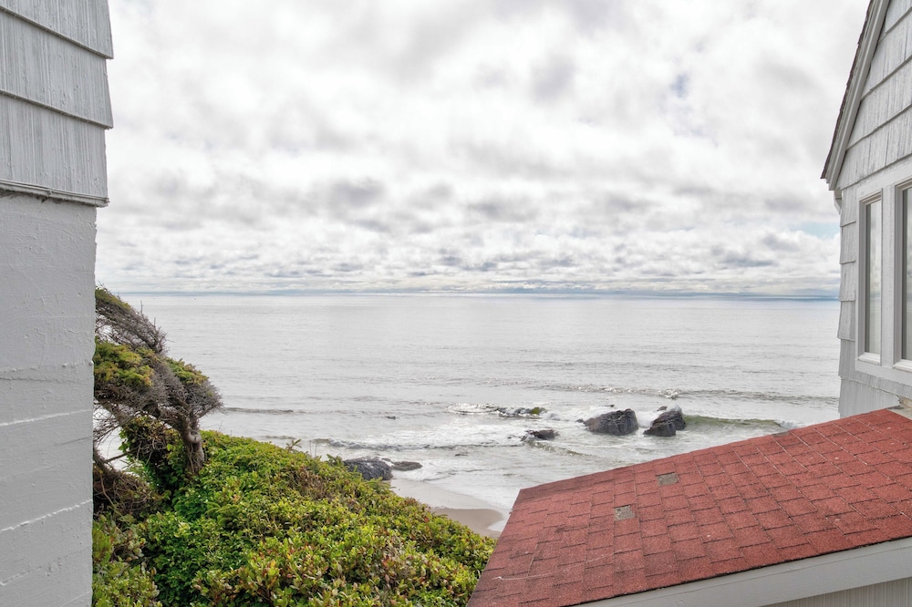 Ester Lee Oceanview Inn - photo 101