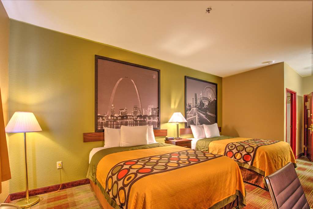 Super 8 by Wyndham Waterloo - photo 8