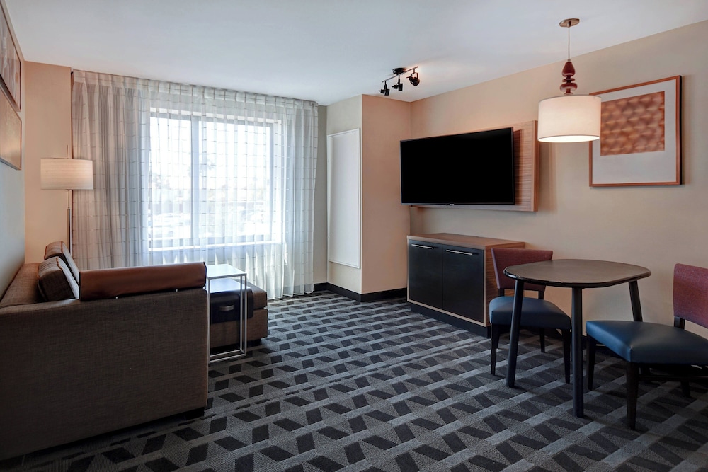 TownePlace Suites by Marriott Las Vegas Airport South - photo 24