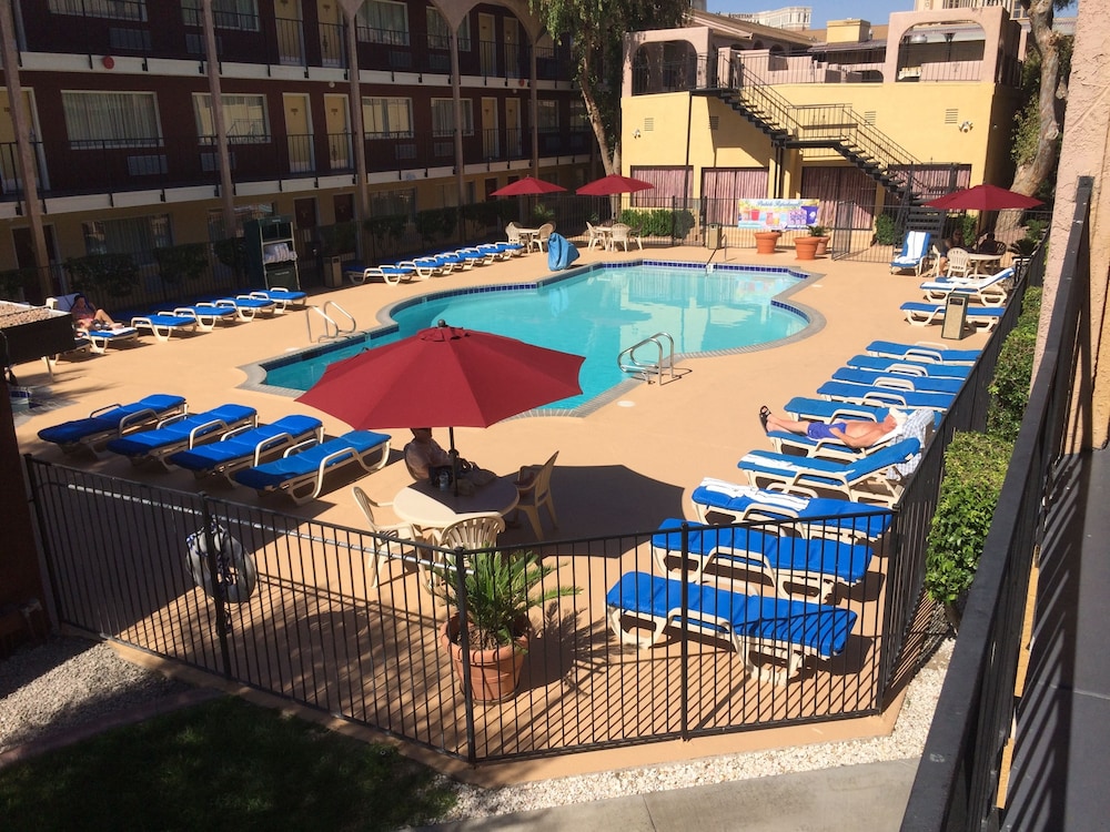 Mardi Gras Hotel & Casino - photo 47