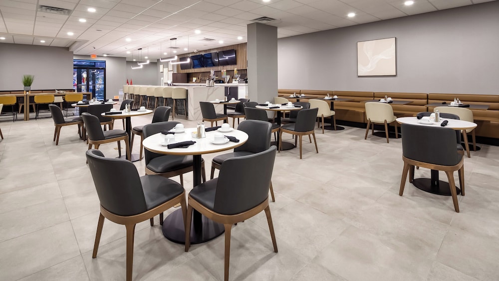 Holiday Inn Nashville Airport by IHG - photo 40