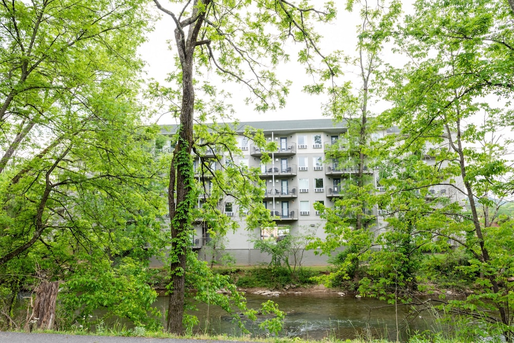 Twin Mountain Inn & Suites - photo 98