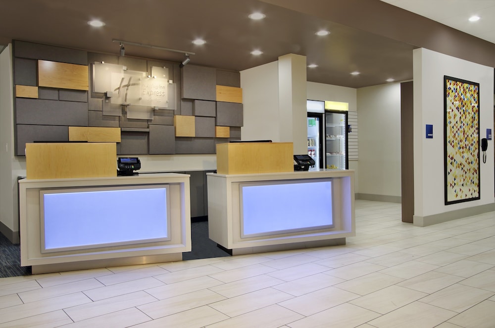 Holiday Inn Express & Suites Brookshire Katy Freeway by IHG - photo 25