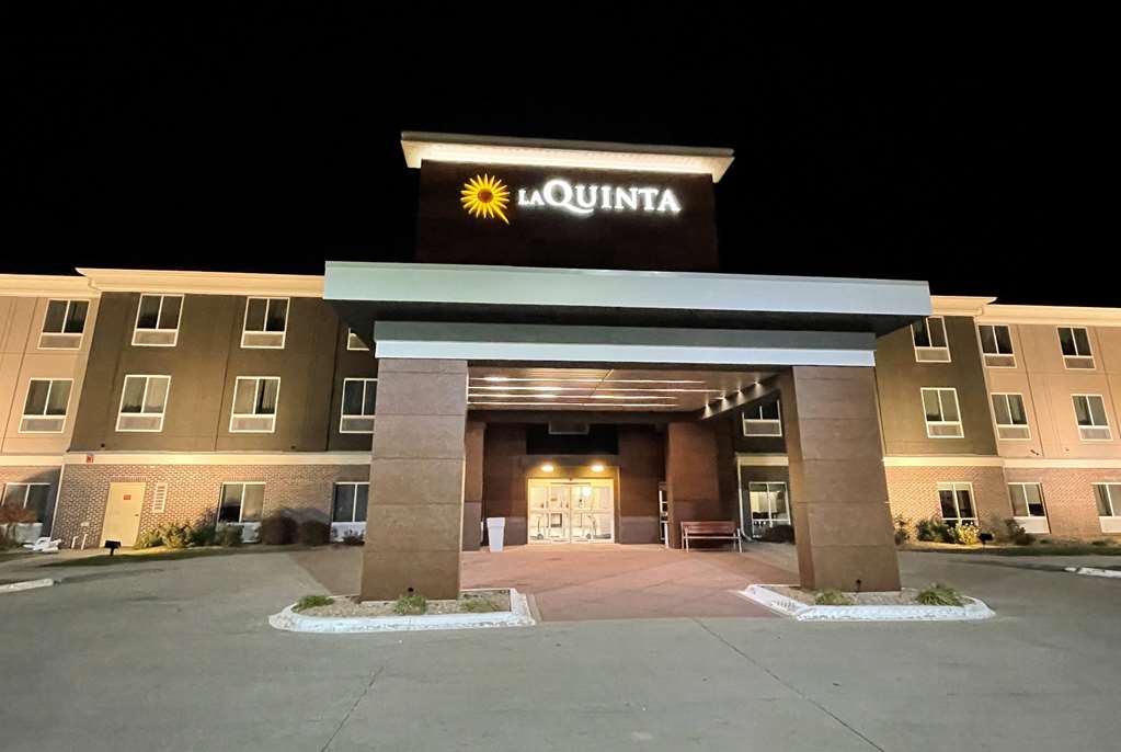 La Quinta Inn & Suites by Wyndham Ankeny IA Des Moines IA - photo 4