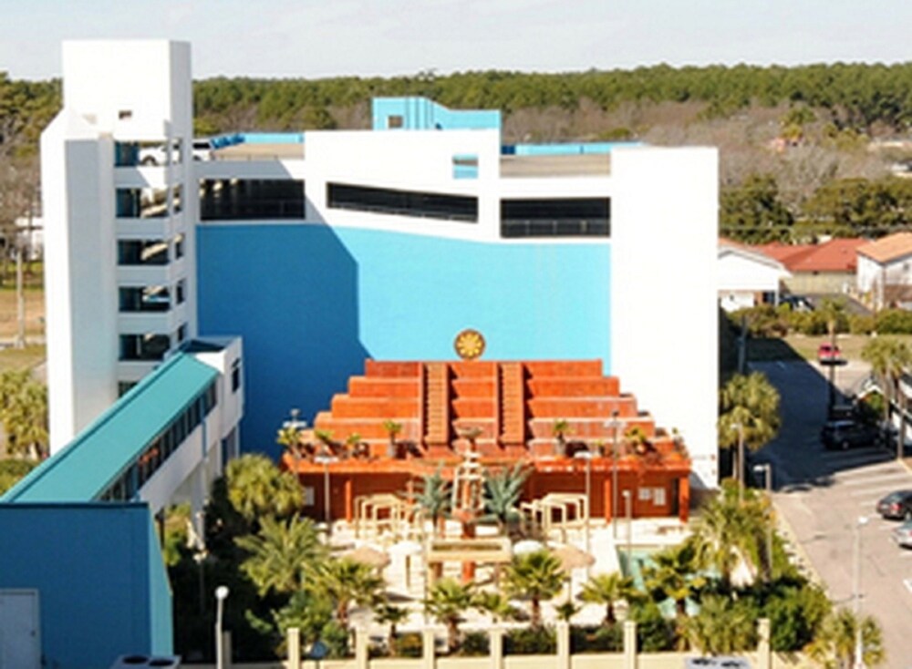 Landmark Resort by Elliott Beach Rentals - photo 20