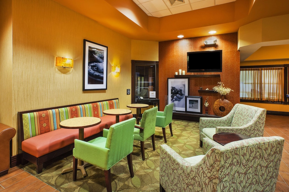 Hampton Inn Gaylord - photo 2