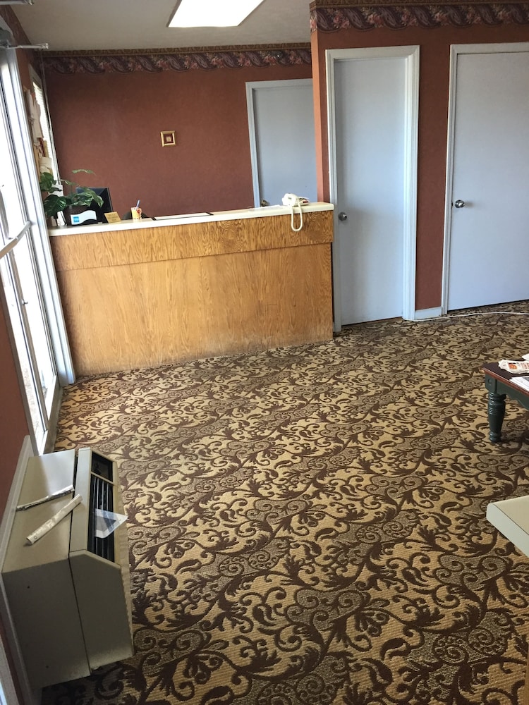 Lexington Inn - photo 3
