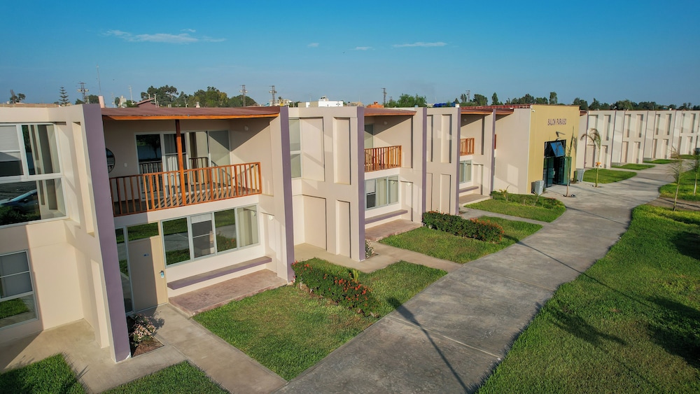 El Paraíso Eco Resort in Pisco, Peru