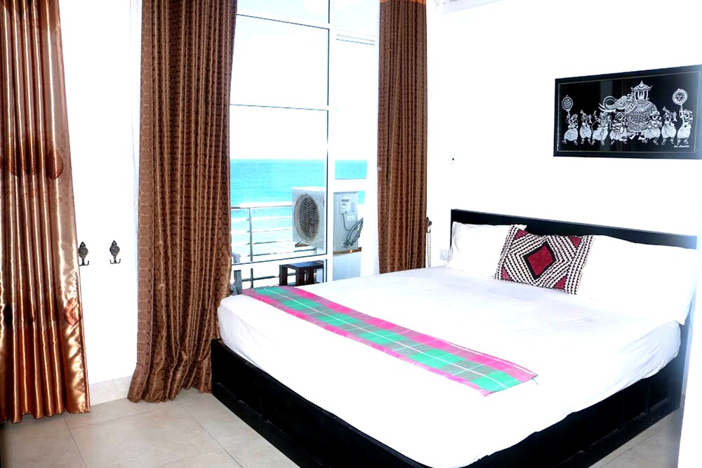 Trinco Beach Hotel in Trincomalee, Sri Lanka