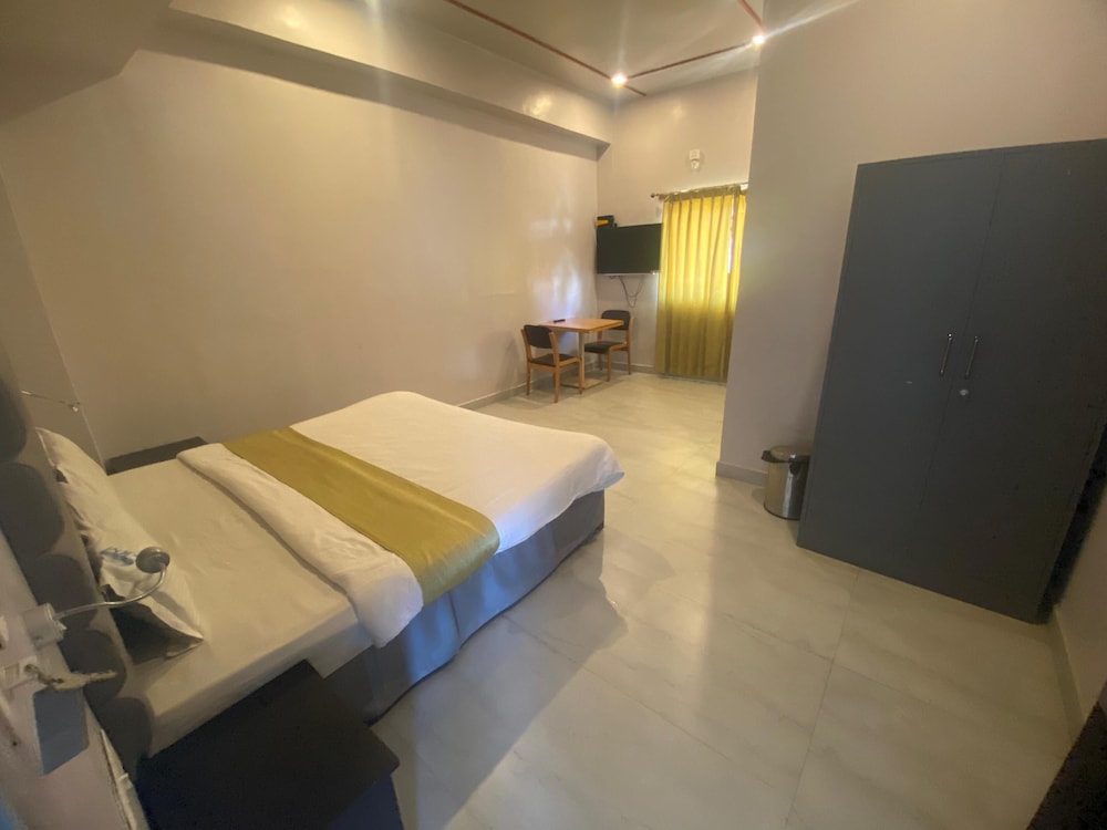 Shri Sai Palace inn in Chikmagalur, India