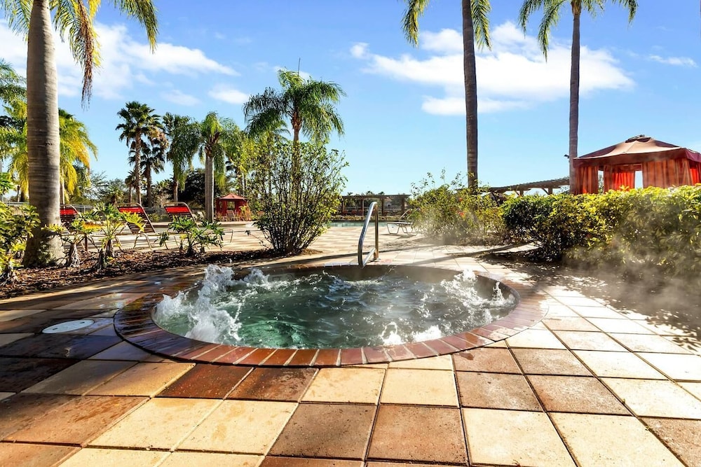 Charming and Comfy Villa. CDC Cleaning Standards Peaceful Resort #4326 - photo 25