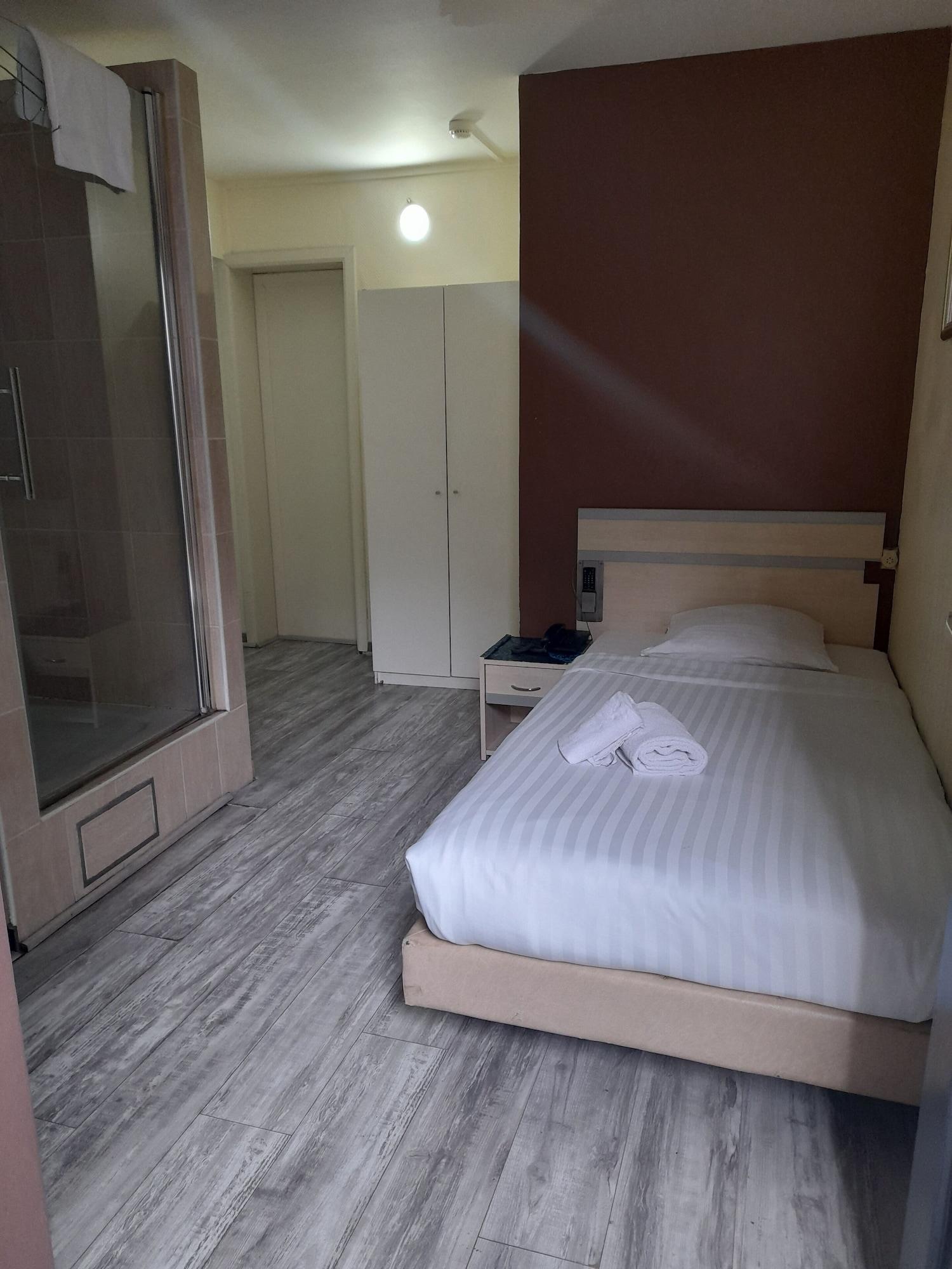Hotel Albergo — Brussels — photo 4