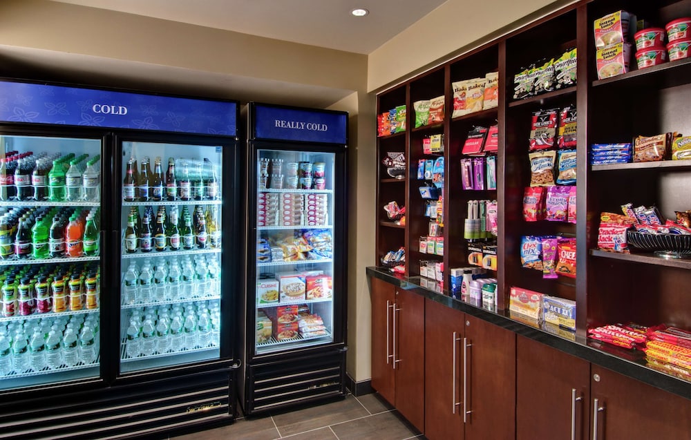 Hilton Garden Inn Albany Airport - photo 24
