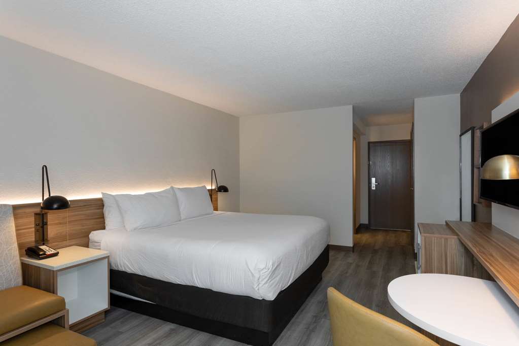 Wyndham Garden Tallahassee Capitol - photo 19