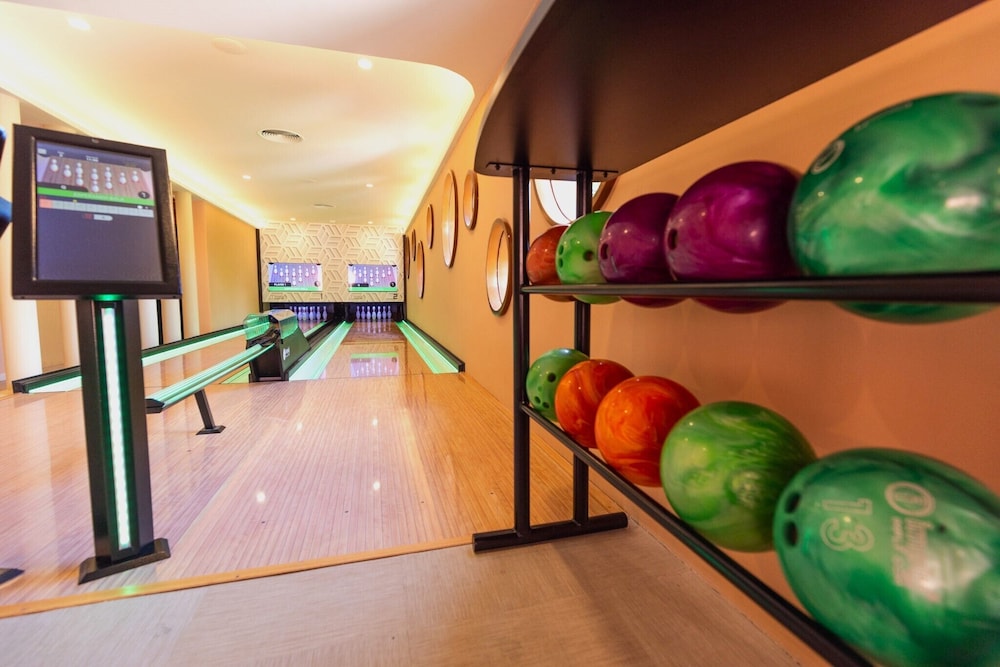 Bowling